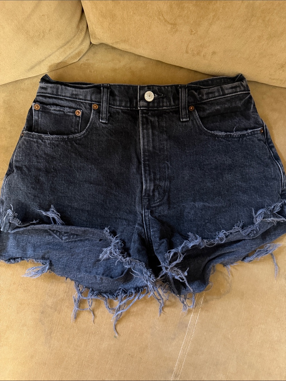 Abercrombie & Fitch Black Distressed Mom Shorts Sz6